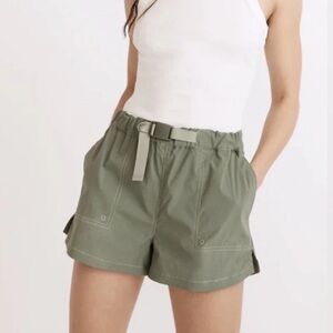 Madewell MWL Belted Hiking Women’s Shorts Size Small Sage Elastic Waist Pull On